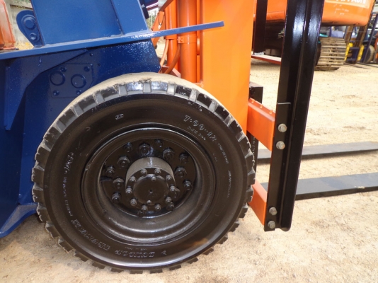 ขายรถยก TOYOTA 5FG20 เครื่องเบนซิน ติดต่อคุณจิ๊ด โทร. 089-7949488