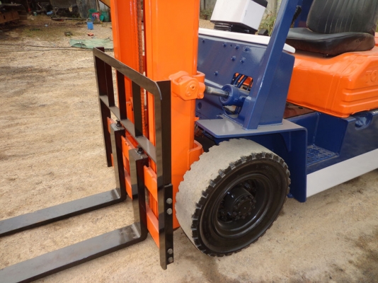 ขายรถยก TOYOTA 5FG20 เครื่องเบนซิน ติดต่อคุณจิ๊ด โทร. 089-7949488