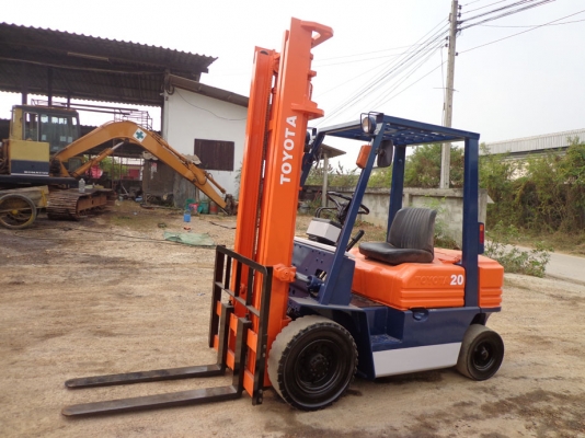 ขายรถยก TOYOTA 5FG20 เครื่องเบนซิน ติดต่อคุณจิ๊ด โทร. 089-7949488