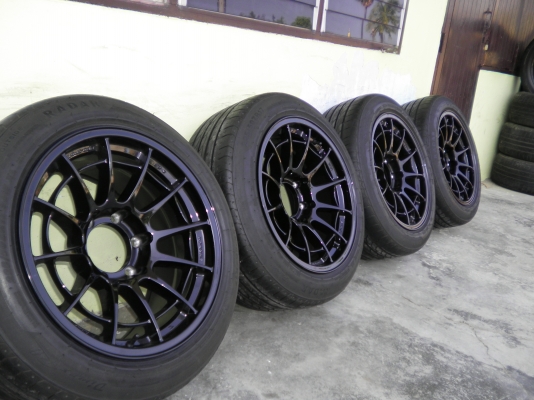 แม็กใหม่ ขอบ17 น.8.5ล.9.5 พร้อมยาง