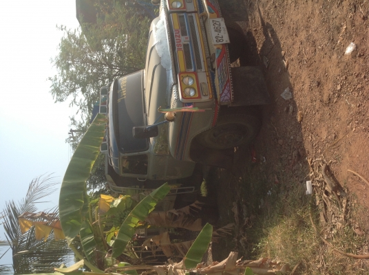 ขายรถ6ล้อดำหน้ายาว สภาพสวยพร้อมทำงาน มีสโลวกลาง ทะเบียนพร้อม