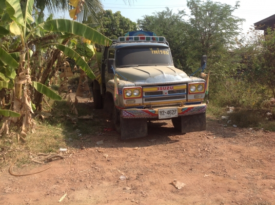 ขายรถ6ล้อดำหน้ายาว สภาพสวยพร้อมทำงาน มีสโลวกลาง ทะเบียนพร้อม