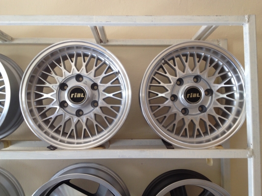 ขายล้อ Rial ขอบ 15x7 ออฟ0 6/139.7 สวยกริ๊ป ถูกๆ ครับ