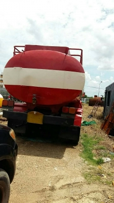 ขายเหล็กแผ่นหนา 6 มิล. ยาว6m. กว้าง 2.50m. มี 8 แผ่น  กก.ละ 16 บาทครับ