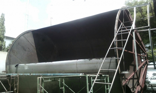 ขายเหล็กแผ่นหนา 6 มิล. ยาว6m. กว้าง 2.50m. มี 8 แผ่น  กก.ละ 16 บาทครับ