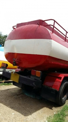 ขายเหล็กแผ่นหนา 6 มิล. ยาว6m. กว้าง 2.50m. มี 8 แผ่น  กก.ละ 16 บาทครับ