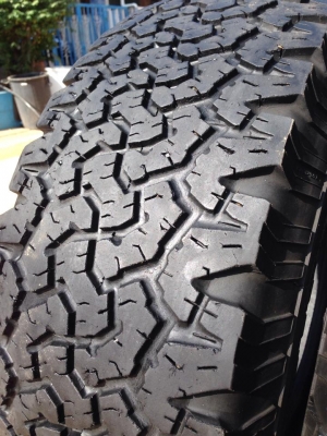 ขายยาง BF GOODRICH ALLTERRAIN  265-70-16 ดอกหนา ถูกๆครับ 7500