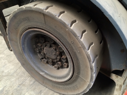 Toyota Forklift 8FD-20 จากญี่ปุ่น ขายแค่ 250,000 บาท ด่วน