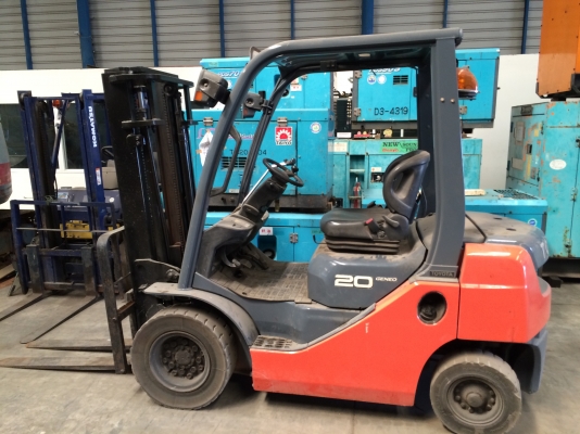 Toyota Forklift 8FD-20 จากญี่ปุ่น ขายแค่ 250,000 บาท ด่วน