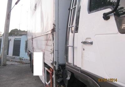 ขาย FF1J 210 แรง ตู้ปีกนกยาว 7.2 m สภาพพร้อมใช้ โทร 088-4501277