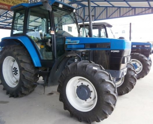 ขายรถไถฟอร์ด 6640 สภาพดีพร้อมใช้งาน