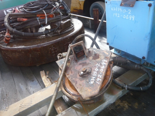 LOT NO. 230 UNKNOWN／LIFTING MAGNET