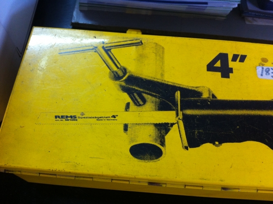 เลื่อยไฟฟ้า REMS ของเยรมัน แบบพกพาใส่ใบได้ขนาด 4 นิ้ว นำไปตัดงานภาคสนามสะดวกมาก