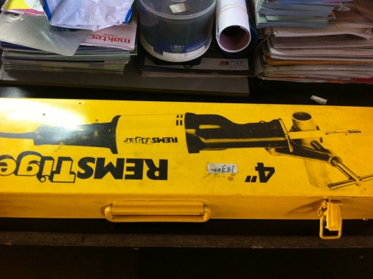 เลื่อยไฟฟ้า REMS ของเยรมัน แบบพกพาใส่ใบได้ขนาด 4 นิ้ว นำไปตัดงานภาคสนามสะดวกมาก