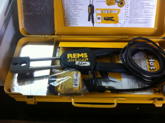 เครื่องเชื่อมท่อ REMS แบบผนึกรอยเชื่อมที่หล้ง รอยการเชื่อมสวยเพราะร้อนเท่ากันทุกด้านใช้กับท่อขนาด10-25 มม. ร้อนเร็ว