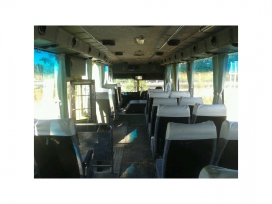 ขายรถบัสยาว9.50เมตร เครื่อง130แรง 25ที่นั่ง เอกสารพร้อมโอน