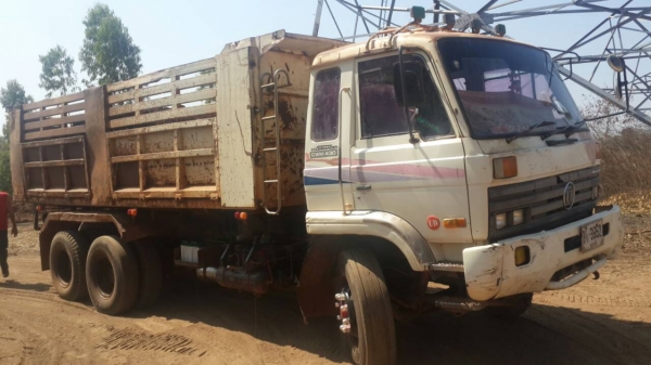 ขายสิบล้อ 2 เพลา UD CWM 430 รถพร้อมใช้งาน ยางดี 10 เส้น 0811838154 ขายสิบล้อ 2 เพลา UD CWM 430 รถพร้อมใช้งาน ยางดี 10 เส้น 0811838154