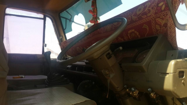 ขายสิบล้อ 2 เพลา UD CWM 430 รถพร้อมใช้งาน ยางดี 10 เส้น 0811838154 ขายสิบล้อ 2 เพลา UD CWM 430 รถพร้อมใช้งาน ยางดี 10 เส้น 0811838154