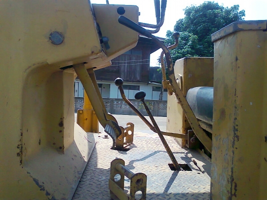 แทรคเตอร์ CAT D4E รถทำงานดีปกติ