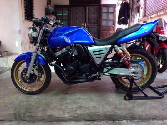 ขาย CB 400 3คัน มีปี 93/95/97 ราคาโดนใจเลยครับ ขาย CB 400 3คัน มีปี 93/95/97 ราคาโดนใจเลยครับ