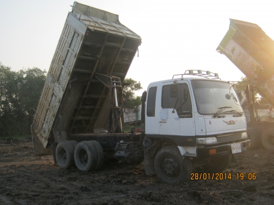 ขายด่วนสิบล้อดั้มดินราคาเบาๆ ฮีโน่HO7D 195 2เพลา เกียร์ดี10สปีด เจ้าของขายเองต่อรองได้