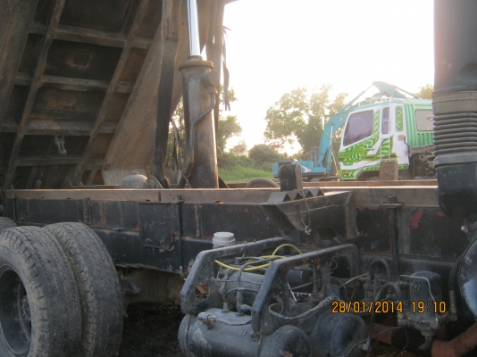 ขายด่วนสิบล้อดั้มดินราคาเบาๆ ฮีโน่HO7D 195 2เพลา เกียร์ดี10สปีด เจ้าของขายเองต่อรองได้