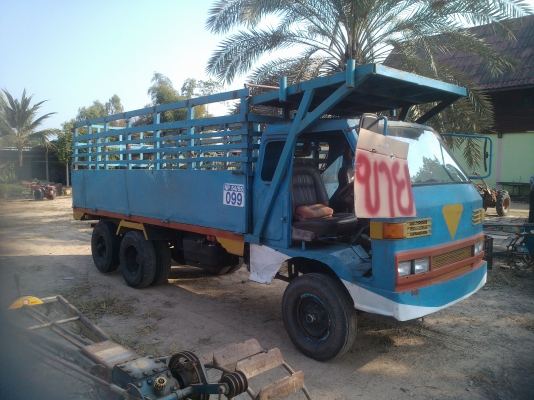 ขายรถอีแต๋น 8 ล้อ เครื่อง มังกรทอง 4สูบ ขายรถอีแต๋น 8 ล้อ เครื่อง มังกรทอง 4สูบ