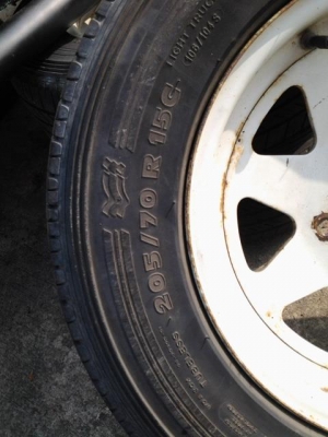 กระทะเิดิมคาริเบี้ยนพร้อมยาง 205/70 ขอบ15 กระทะ 5 รู139 sale 3500 บาท