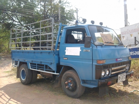 รถ 6 ล้อ Toyota 76 แรง สภาพดี พร้อมโอน รถอยู่ อ.สีดา โคราช