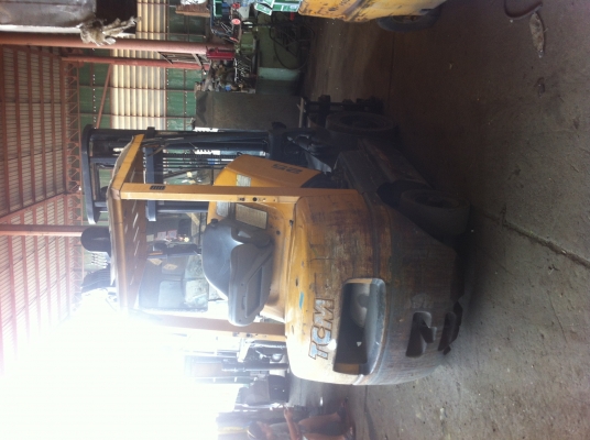 ขายโฟล์คลิฟท์ TCM FG25N5 เสาสูง 4 เมตร