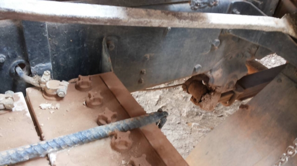 **840,000 บ.ต่อรอง**ขาย10ล้อ2เพลาดั๊ม ISUZU ROCKY 175(ร็อคเล็ก) คัสซี359xxx แบบรุ่นFVZ12MY ปี32 วางเครื่อง6BG1 175ฝาส้ม(ยังไม่ลงเล่ม) เครื่องแน่นดี แรงอึด ประหยัด ช่วงล่างใหญ่ 2เพลา200 คัสซีดี ไม่ปะไม่ดาม มีบวมชัดเจนกลางตัวข้างซ้ายรถ กระบะดั๊มเหล็กสภาพดีพ