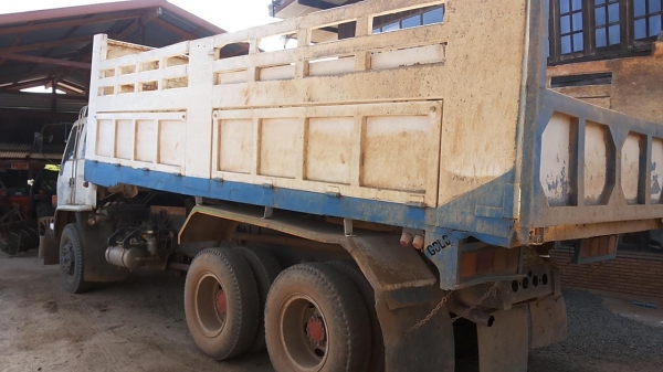 **840,000 บ.ต่อรอง**ขาย10ล้อ2เพลาดั๊ม ISUZU ROCKY 175(ร็อคเล็ก) คัสซี359xxx แบบรุ่นFVZ12MY ปี32 วางเครื่อง6BG1 175ฝาส้ม(ยังไม่ลงเล่ม) เครื่องแน่นดี แรงอึด ประหยัด ช่วงล่างใหญ่ 2เพลา200 คัสซีดี ไม่ปะไม่ดาม มีบวมชัดเจนกลางตัวข้างซ้ายรถ กระบะดั๊มเหล็กสภาพดีพ