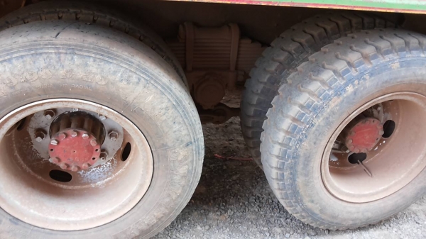 **840,000 บ.ต่อรอง**ขาย10ล้อ2เพลาดั๊ม ISUZU ROCKY 175(ร็อคเล็ก) คัสซี359xxx แบบรุ่นFVZ12MY ปี32 วางเครื่อง6BG1 175ฝาส้ม(ยังไม่ลงเล่ม) เครื่องแน่นดี แรงอึด ประหยัด ช่วงล่างใหญ่ 2เพลา200 คัสซีดี ไม่ปะไม่ดาม มีบวมชัดเจนกลางตัวข้างซ้ายรถ กระบะดั๊มเหล็กสภาพดีพ