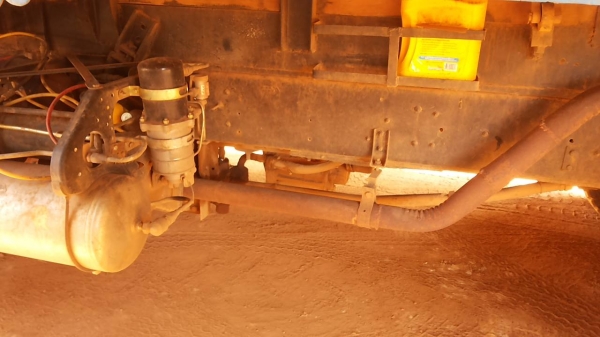 **840,000 บ.ต่อรอง**ขาย10ล้อ2เพลาดั๊ม ISUZU ROCKY 175(ร็อคเล็ก) คัสซี359xxx แบบรุ่นFVZ12MY ปี32 วางเครื่อง6BG1 175ฝาส้ม(ยังไม่ลงเล่ม) เครื่องแน่นดี แรงอึด ประหยัด ช่วงล่างใหญ่ 2เพลา200 คัสซีดี ไม่ปะไม่ดาม มีบวมชัดเจนกลางตัวข้างซ้ายรถ กระบะดั๊มเหล็กสภาพดีพ