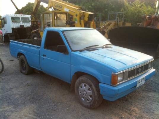 nissan big m ตอนเดียว เบินซิล 1.6เดิมๆ ติดแก็ส ลงเล่มแล้ว