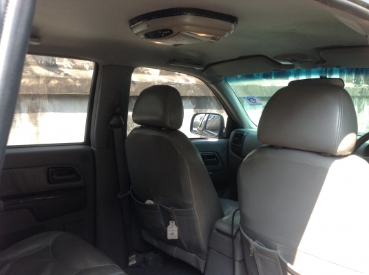 ขายรถครอบครัว  isuzu advanture 4x4 ปี 2004 มือเดียวราคาลดได้ครับ