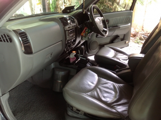 ขายรถครอบครัว  isuzu advanture 4x4 ปี 2004 มือเดียวราคาลดได้ครับ