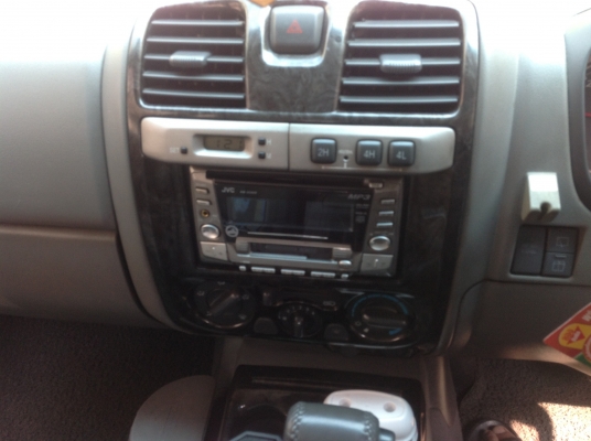 ขายรถครอบครัว  isuzu advanture 4x4 ปี 2004 มือเดียวราคาลดได้ครับ