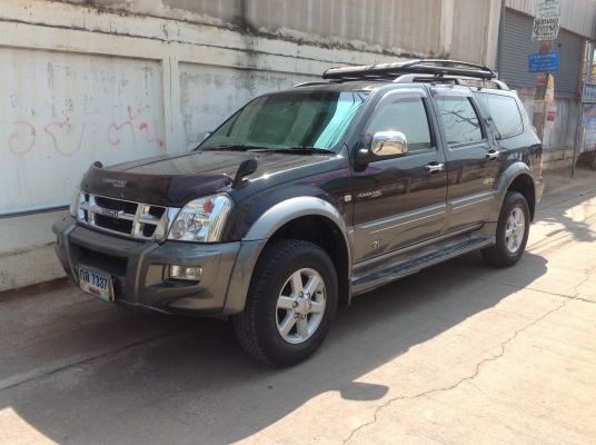 ขายรถครอบครัว  isuzu advanture 4x4 ปี 2004 มือเดียวราคาลดได้ครับ