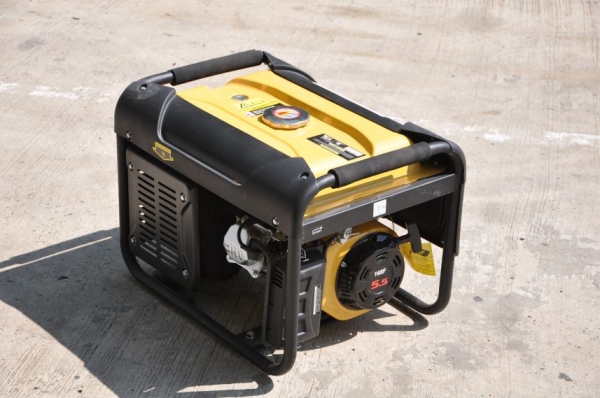 ขายเครื่องปั่นไฟ CATZ2500Sวัตร์ (2.5KW) สภาพสวยเดิมยังไม่เคยใช้งานในไทย13,500เท่านั้น!!