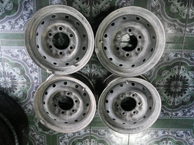 ขายล้อกะทะขอบ 14 6รู พร้อมฝาครอบ ใส่ NISSAN 1 ชุด