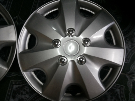 ขายล้อกะทะขอบ 14 6รู พร้อมฝาครอบ ใส่ NISSAN 1 ชุด