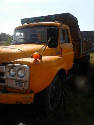 รถอีซูซุ หัวยาว 6 ล้อดั้ม 145 แรงม้า.  สนใจติดต่อ 081 - 6079515