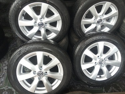 ขายล้อแม็ก ALMERA VL (รุ่นTOP) พร้อมยาง 1 ชุด