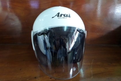 ขาย หมวกกันน็อค ARAI มือสองจากญี่ปุ่น มีรอยบ้างตามรูป