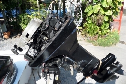 ขาย เรือไฟเบอร์ 12 ฟุตพร้อมเครื่องซูซูกิ 40 แรง พร้อมอุปกรณ์ สภาพพร้อมใช้งาน ราคา 105,000