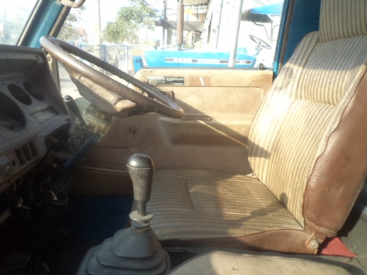 ขายรถ ดั้ม Toyota เครื่อง 115 hp เฟืองท้าย F ราคา 380000