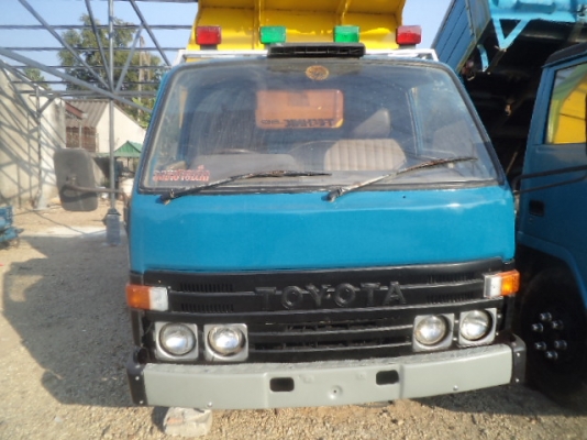 ขายรถ ดั้ม Toyota เครื่อง 115 hp เฟืองท้าย F ราคา 380000