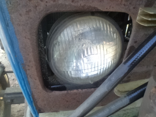 .ขาย รถนอก LAY LAND เป็นรถยุโรปใช้งานทนทาน ประหยัดน้ำมัน กำลังรถ 71 แรงม้า เทียบเท่าฟอร์ด