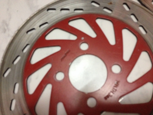 ขายจานเดิม YAMAHA ราคา 200บาท มี2ใบ โทร0875077464โส กทม